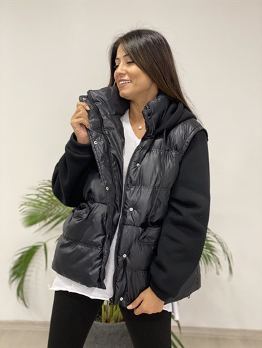 Siyah Kolları Ve Kapüşonu Sweat Detay Şişme Kadın Mont