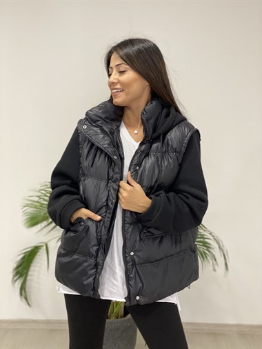 Siyah Kolları Ve Kapüşonu Sweat Detay Şişme Kadın Mont