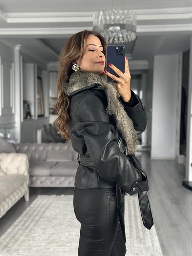 Siyah Kürk Detaylı Kuşaklı Kadın Deri Ceket