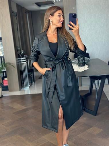 Siyah Kuşaklı Bornoz Model Deri Kadın Trençkot