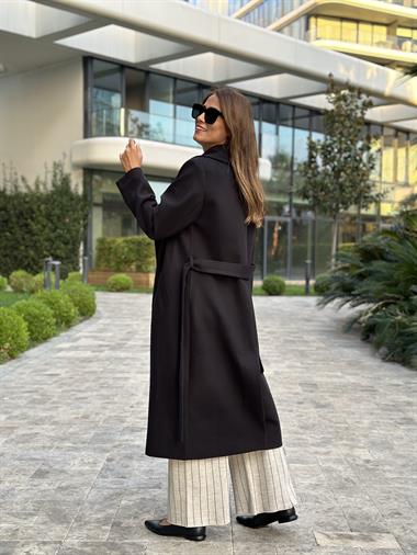 Siyah Kuşaklı Bornoz Model Kaşe Kadın Kaban