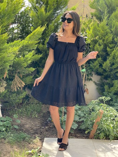 Siyah Lastikli Fisto Detaylı Kadın Elbise