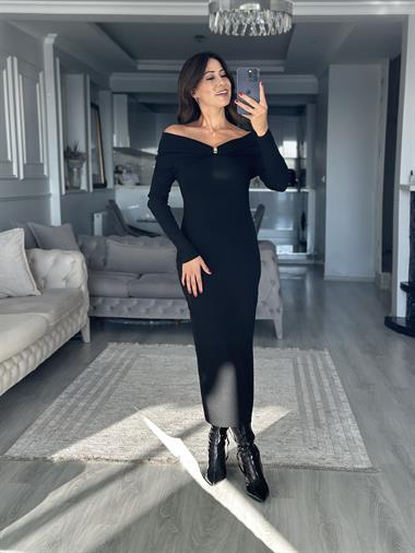 Siyah Madonna Yaka Aksesuar Detaylı Kadın Midi Boy Triko Elbise