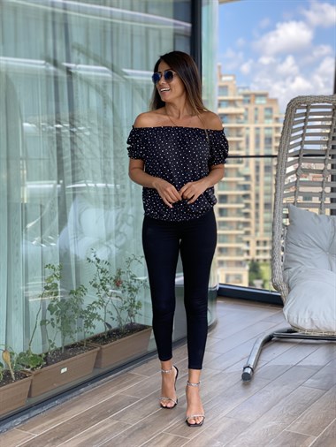 Siyah Madonna Yaka Krep Kadın Bluz