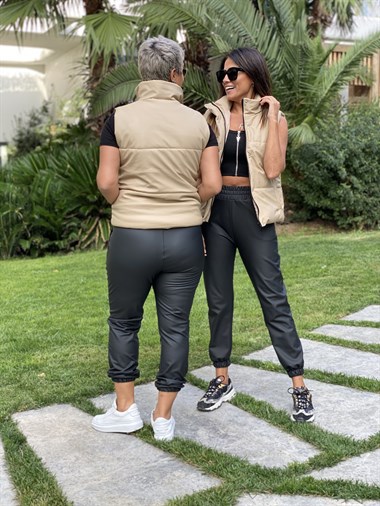 Siyah Mat Deri Beli Ve Paçaları Lastikli Jogger Kadın Pantolon