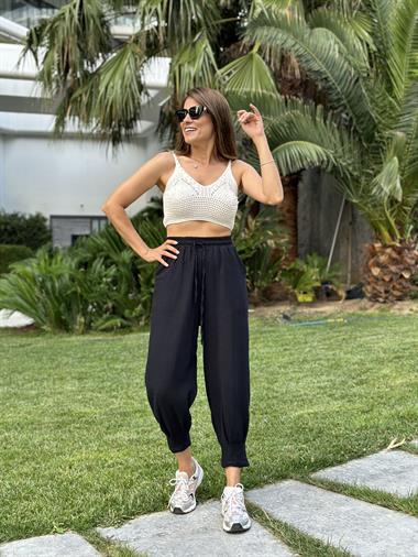 Siyah Müslin Bel Lastikli Paça Pensli Kadın Pantolon