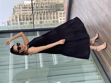 Siyah Nakışlı Halter Yaka Krinkıl Elbise