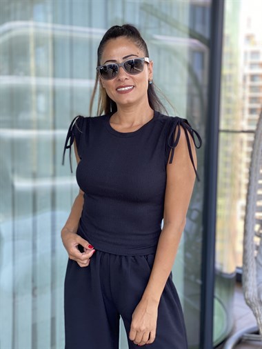 Siyah Omuzları İp Büzgülü Kadın Body