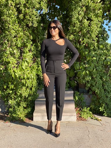 Siyah Omzu Açık Uzun Kol Fitilli Kadın Body