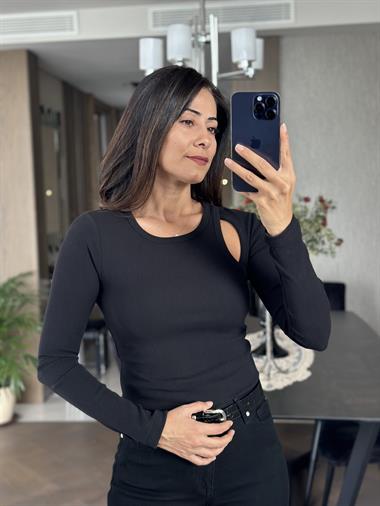 Siyah Omzu Açık Uzun Kol  Kadın Body