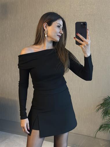 Siyah Omzu Pileli  Madonna Yaka Uzun Kol Kadın Body
