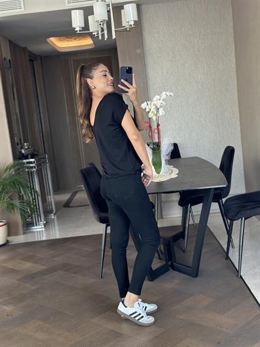 Siyah Ön Arka V Yaka Kısa Yarasa Kol Kadın T-Shirt