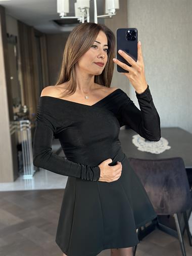 Siyah Ön Ve Arka Kruvaze Yaka Yanları Büzgülü Buzzy Kadın Bluz