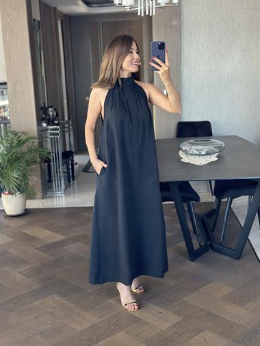 Siyah Ön Yakası İki Düğmeli Maksi Boy Masimo Tnsel Kadın Elbise