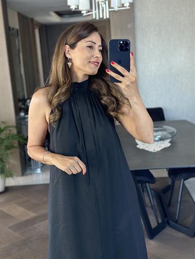 Siyah Ön Yakası İki Düğmeli Maksi Boy Masimo Tnsel Kadın Elbise