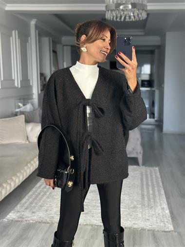 Siyah Önü Bağlamalı Kırçıllı Kaşe Kadın Ceket