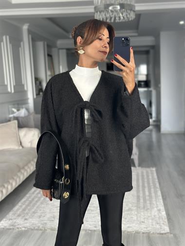 Siyah Önü Bağlamalı Kırçıllı Kaşe Kadın Ceket