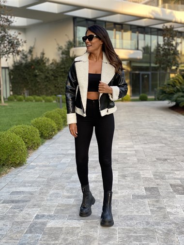 Siyah Önü Çapraz Fermuarlı Kıvırcık Deri Kadın Mont