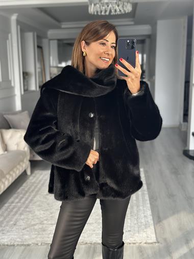 Siyah Önü Düğmeli Atkılı Kadın Kürk Mont