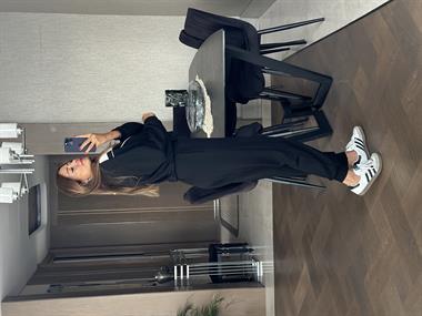 Siyah Önü Şerit Detay Yarım Fermuarlı Modal Kadın Eşofman Takımı