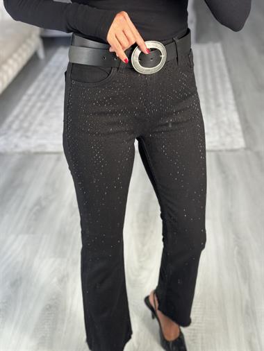 Siyah Önü Taşlı Flare Kadın Jean Pantolon