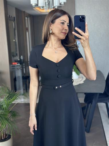 Siyah Öpücük Yaka Vatkalı Önü Düğme Detay Kadın Midi Boy Elbise