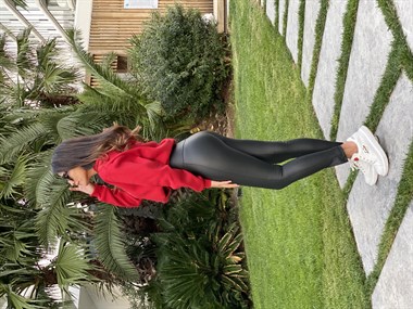 Siyah Paça Yırtmaçlı Çimalı Mat Kadın Deri Tayt