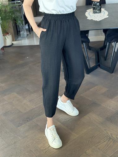 Siyah Paçası Pensli Beli Lastikli Cepli Aerobin Kadın Pantolon