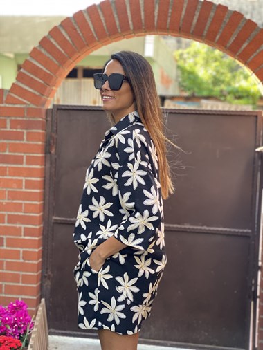 Siyah Papatya Desen Keten Dokulu Kadın Şortlu Takım