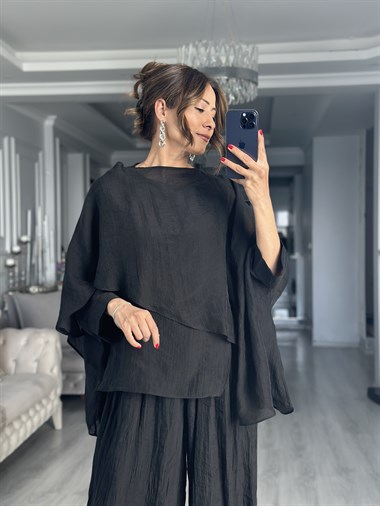 Siyah Pelerin Uçuşan Kadın Bluz