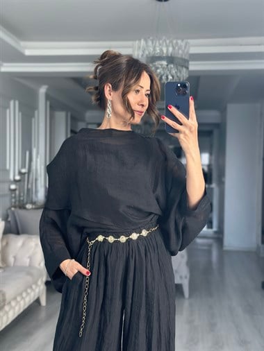 Siyah Pelerin Uçuşan Kadın Bluz