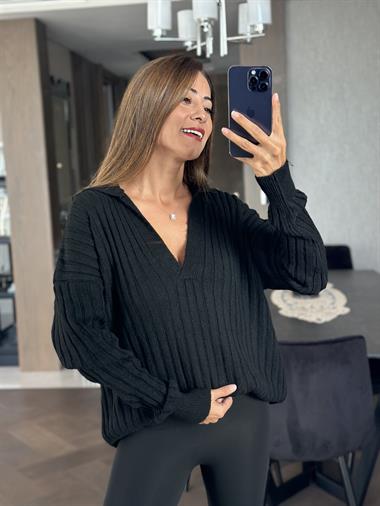 Siyah Polo Yaka Fitilli Salaş Kadın Kazak