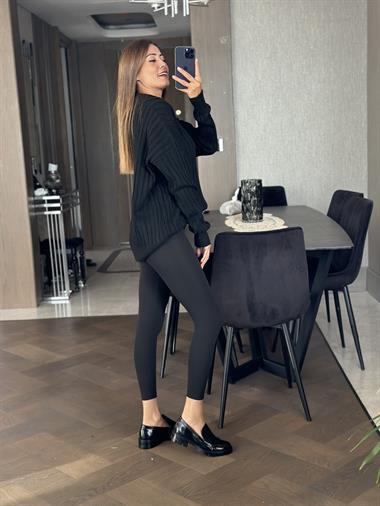 Siyah Polo Yaka Fitilli Salaş Kadın Kazak