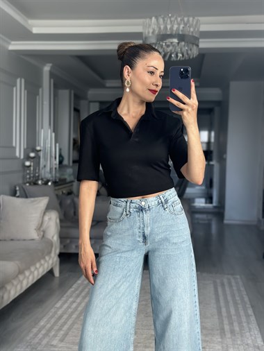 Siyah Polo Yaka Vatkalı Kadın Crop T-Shirt