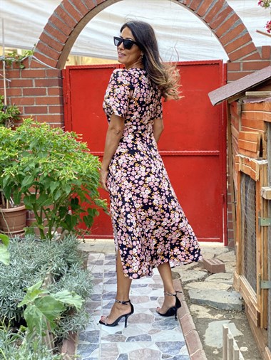 Siyah Pudra Çiçek Beşgen Yaka Kadın Elbise