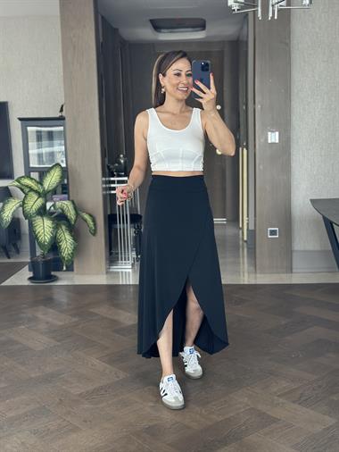 Siyah Sandy Kumaş Anvelop İçi Şortlu Kadın Midi Boy Etek