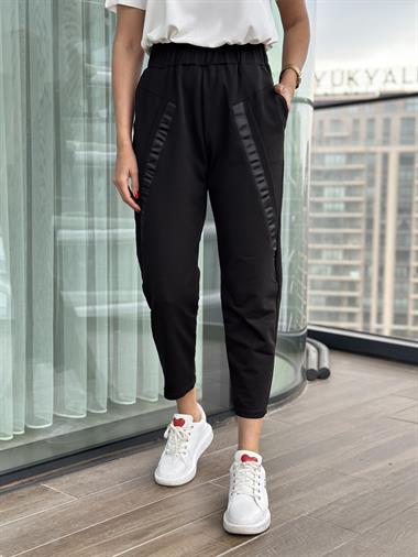 Siyah Şerit Detay Cepli Kadın Eşofman Altı