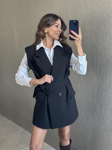 Siyah Sıfır Kol Dört Düğmeli Kuşaklı Kadın Yelek