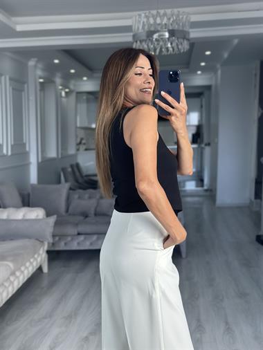 Siyah Sıfır Kol Düğmeli Bisiklet Yaka Kadın Yelek Bluz