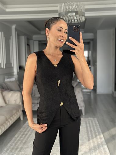 Siyah Sıfır Kol Gold Aksesuarlı Sakallı Kadın Bluz