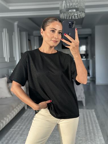 Siyah Simli Bisiklet Yaka Basic Kadın T-Shirt