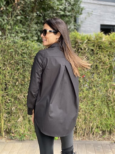 Siyah Sırt Çapraz Boyfriend Kadın Gömlek