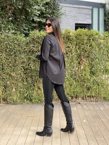 Siyah Sırt Çapraz Boyfriend Kadın Gömlek