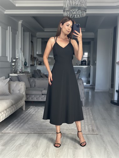 Siyah Sırtı Çapraz İp Dekolteli Midi Boy Kadın Elbise 