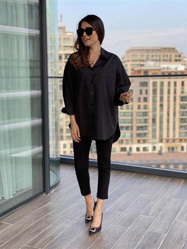 Siyah Sırtı Düğme Detay Poplin Gömlek