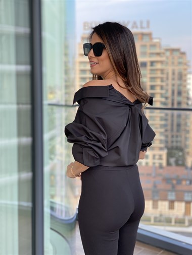 Siyah Sırtı Düğme Detay Poplin Gömlek