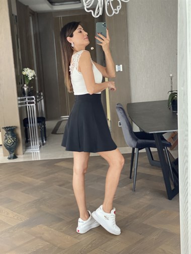 Siyah Şortlu Atlas Etek