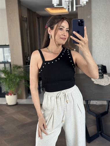 Siyah Tek Omzu Kalın Biyeli Önü Taşlı Kadın Body