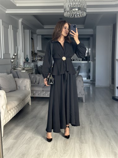 Siyah Tokalı Bluz Etek Kadın İkili Takım