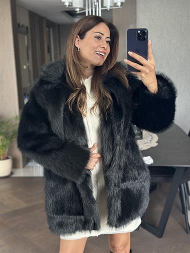 Siyah Uzun Boy Lolita Kadın Kürk Mont